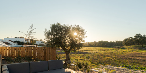 Comprar / Vender Casas Unifamiliares y Chalets en Islas Canarias · con Jardín