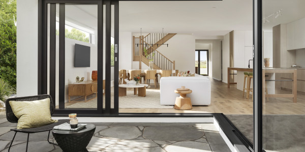 Comprar / Vender Casas Unifamiliares y Chalets en Islas Canarias · con Ventanas Insonorizadas y Aislantes