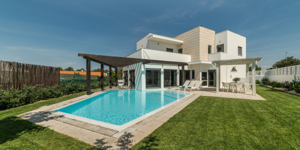 Inversores, Intermediarios, Agentes y Brokers Inmobiliarios en El Tanque · Villas